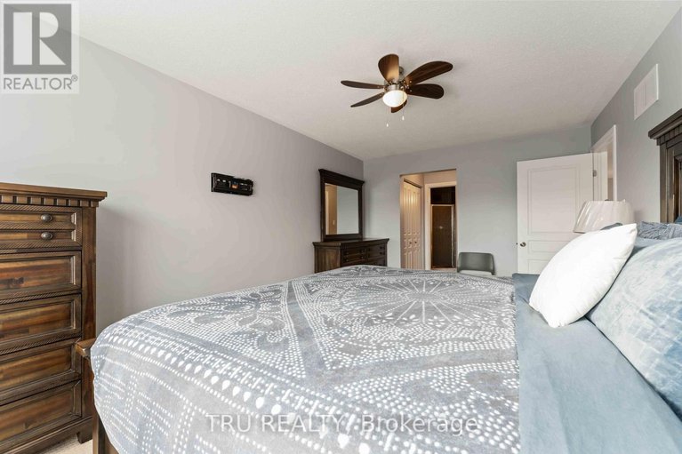 29188430/161-claridge-drive/longfields/ottawa/ontario/K2J5V8_24