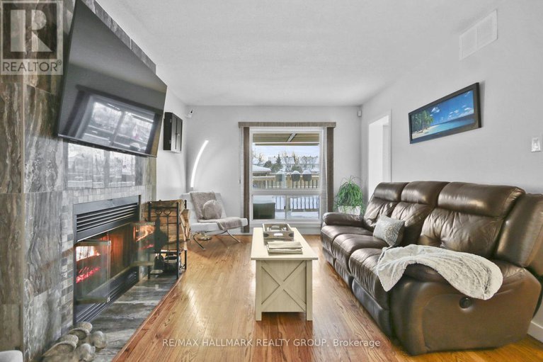 29216431/52-peacock-crescent/cedargrovefraserdale/ottawa/ontario/K2J3P7_6