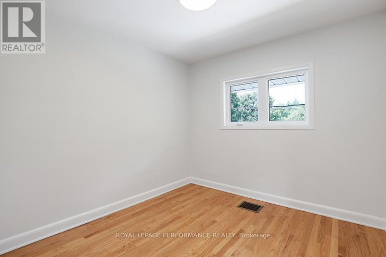 28854775/2265-iris-street/kenson-park/ottawa/ontario/K2C1C1_22