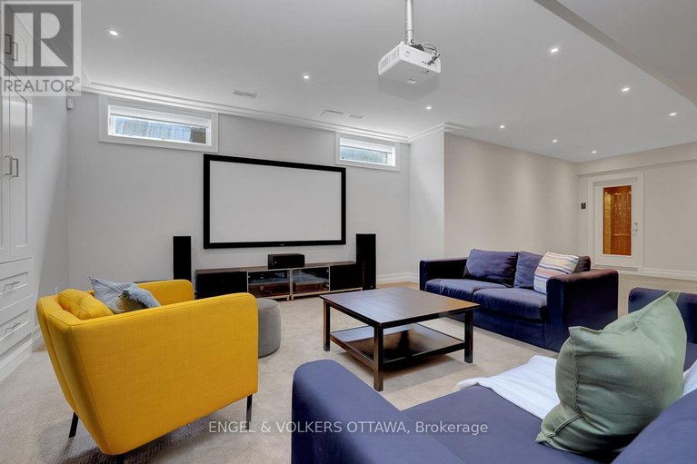 29673243/592-brierwood-avenue/mckellarhighland/ottawa/ontario/K2A2H8_42