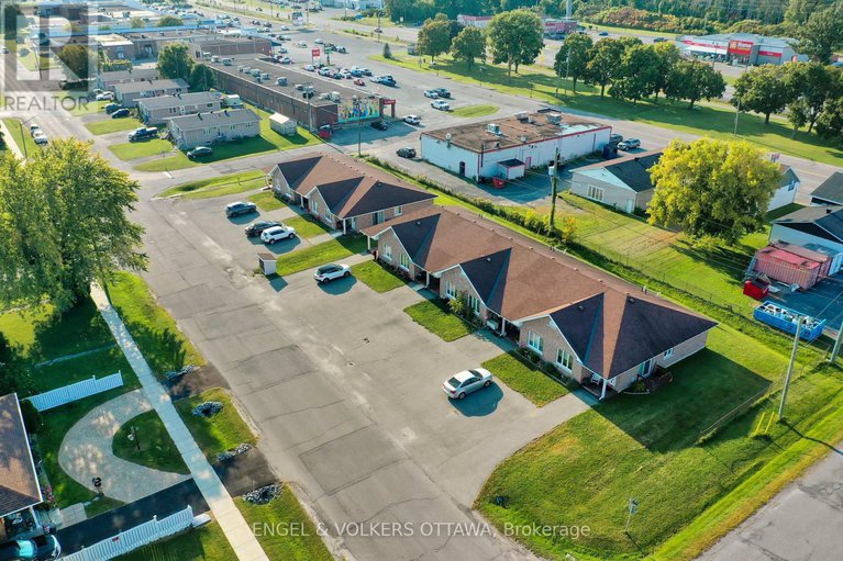 28804210/e-50-fifth-street-e/morrisburg/south-dundas/ontario/K0C1X0_25