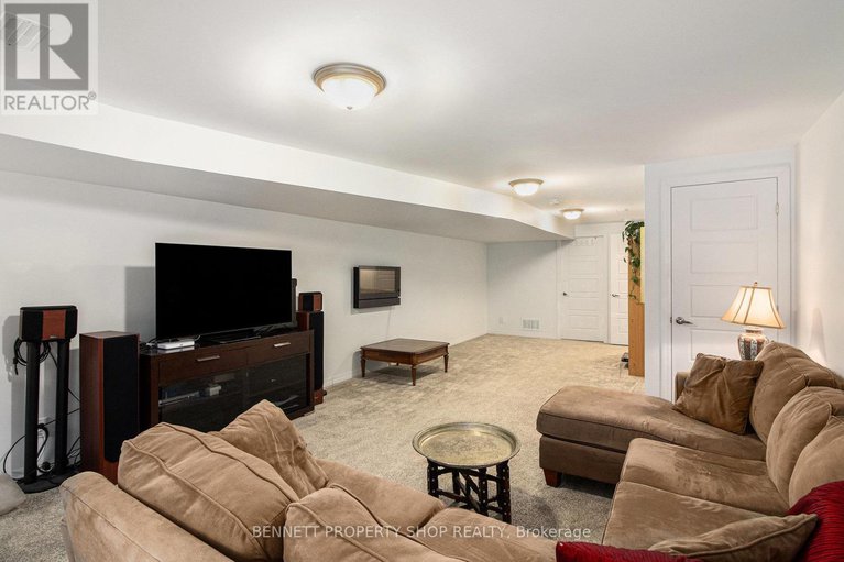 28912447/45-aveia-private/springridgeeast-village/ottawa/ontario/K4A0X1_18