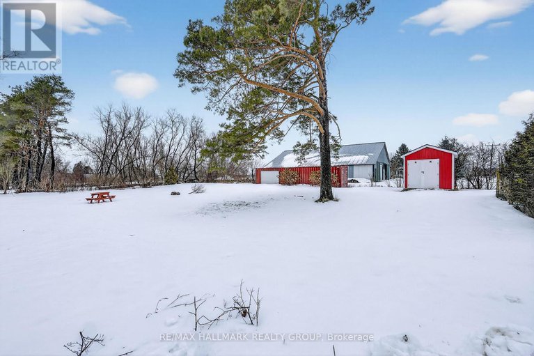 29256266/633-russell-road/clarencerockland-twp/clarence-rockland/ontario/K0A2A0_37