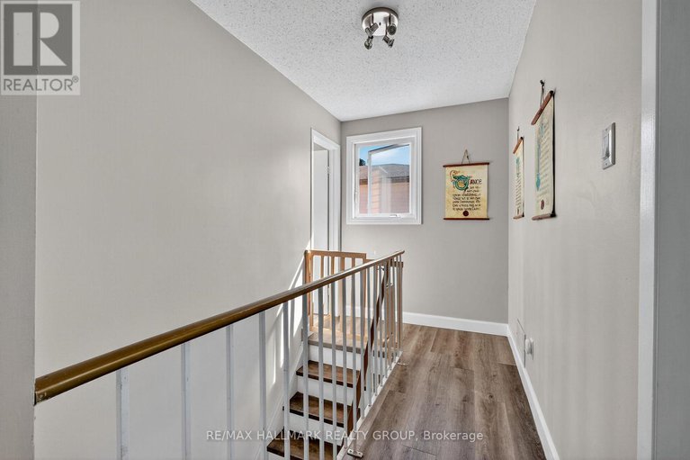 28929560/1821-brousseau-crescent/chateauneuf/ottawa/ontario/K1C2Y5_21