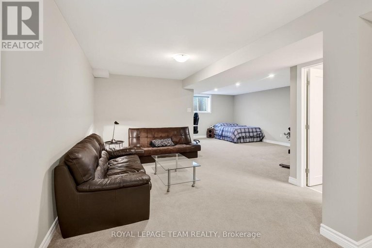 29591356/216-helen-rapp-way/blossom-parkkemp-parkfindlay-creek/ottawa/ontario/K1T0P6_38