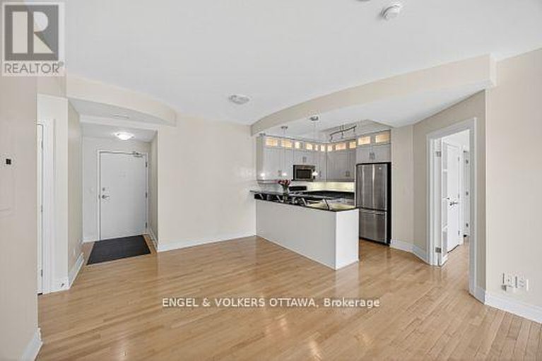 29608372/505-95-bronson-avenue/ottawa-centre/ottawa/ontario/K1R1E2_15