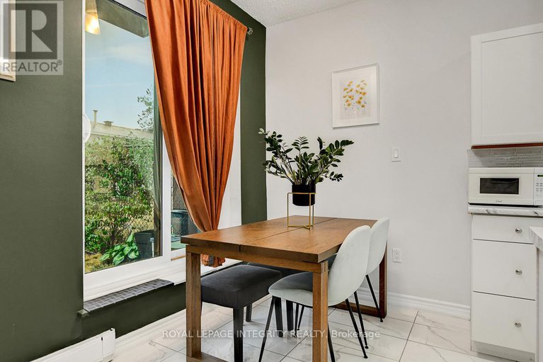 29118050/107-2019-bank-street-s/ellwood/ottawa/ontario/K1V0N1_14