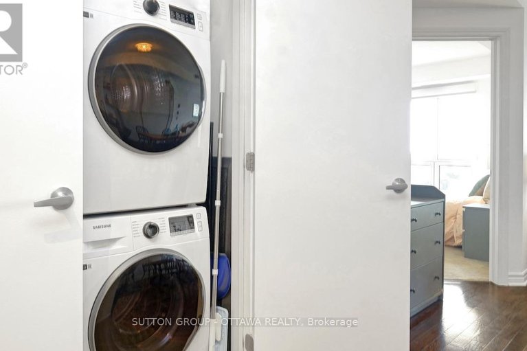 28530484/1303-70-landry-street/vanier/ottawa/ontario/K1L0A8_14