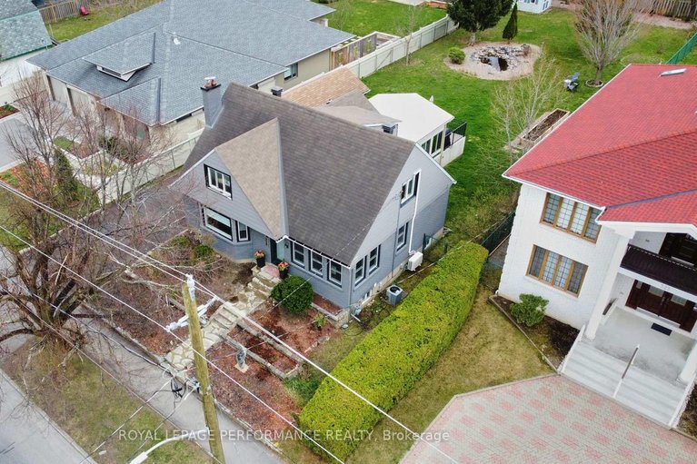 29606505/328-pleasant-park-road/alta-vistafaircrest-heights/ottawa/ontario/K1H5M8_24