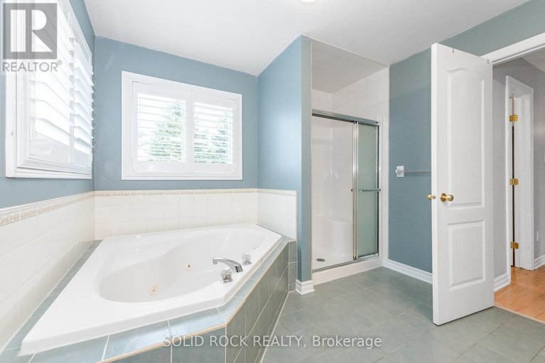 29593609/55-gleeson-way-w/longfields/ottawa/ontario/K2J4Y7_30