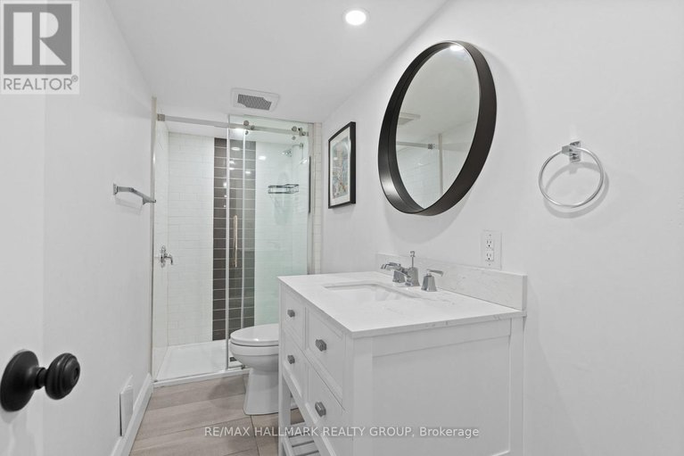 28967066/321-clemow-avenue/glebe/ottawa/ontario/K1S2B7_41