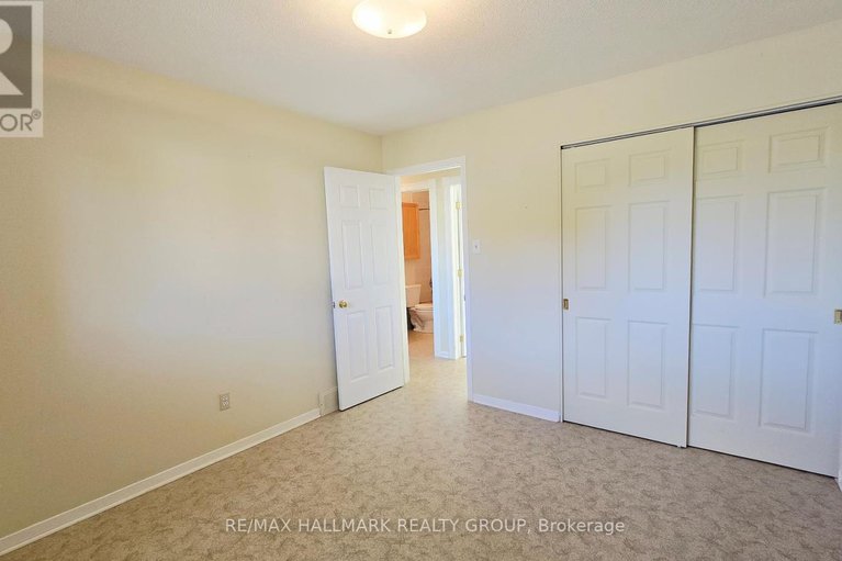 28787697/33-fortune-street/richmond/ottawa/ontario/K0A2Z0_20