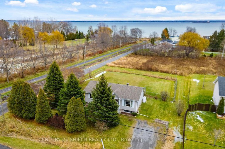 29127984/22032-old-highway-2-highway/south-glengarry-lancaster-twp/south-glengarry/ontario/K0C1E0_2