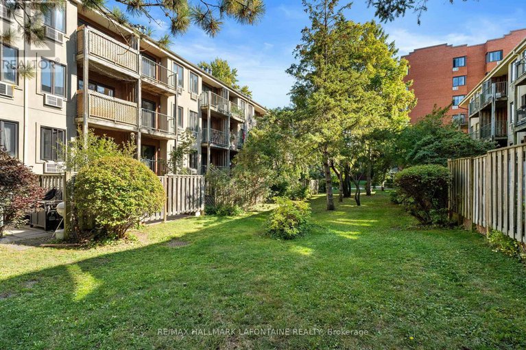 28881417/12-crispin-private/manor-park/ottawa/ontario/K1K2T8_27