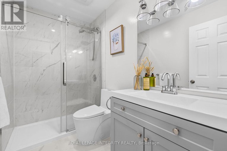 29147559/83-saddle-crescent/hunt-club-park/ottawa/ontario/K1G5L3_29