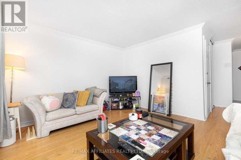 28784982/306-woodfield-drive/tanglewood/ottawa/ontario/K2G3W9_8