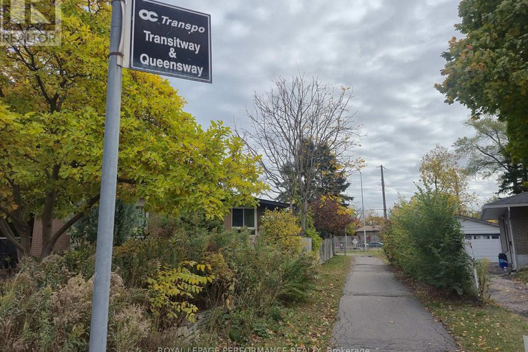 29035892/2529-roman-avenue/queensway-terrace-north/ottawa/ontario/K2B7X8_42