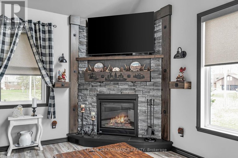 28367279/4923-juliette-street/south-glengarry-charlottenburgh-twp/south-glengarry/ontario/K0C1S0_21