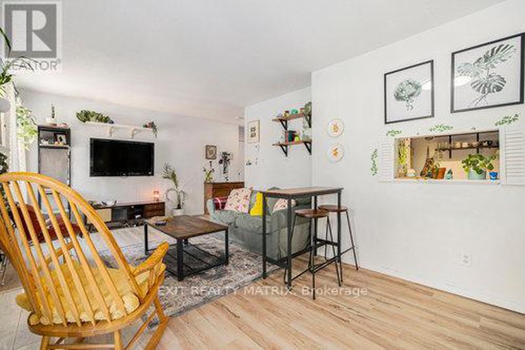 28321254/4-300-fenerty-court/katimavik/ottawa/ontario/K2L3A8_12