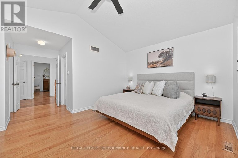 29661849/1665-frenette-street/fallingbrookgardenway-south/ottawa/ontario/K4A4L4_25