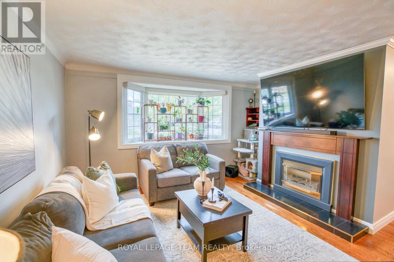 29083741/12-oakview-avenue/meadowlandscrestview/ottawa/ontario/K2G3A1_9