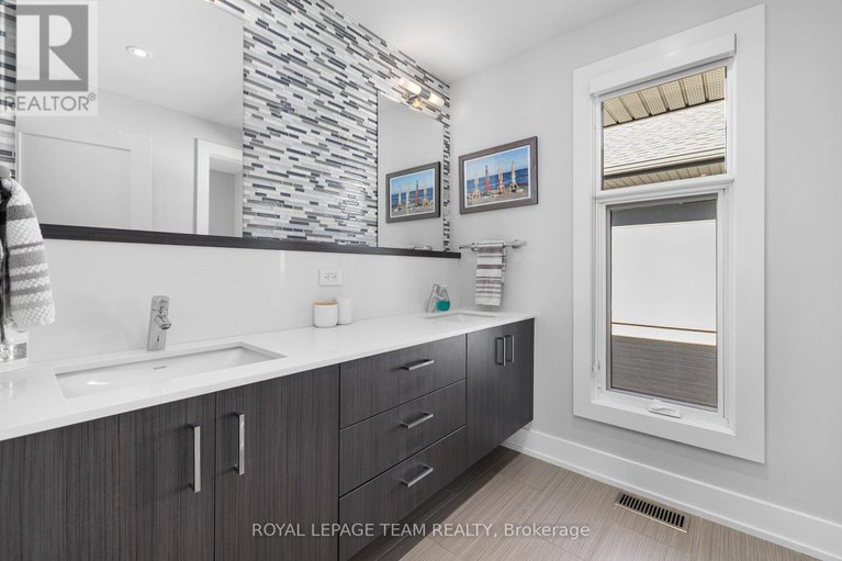 29001160/879-winnington-avenue/whitehaven/ottawa/ontario/K2B5C4_20