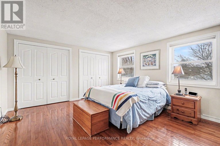 29484795/299-mockingbird-drive/chatelaine-village/ottawa/ontario/K1E2A4_18