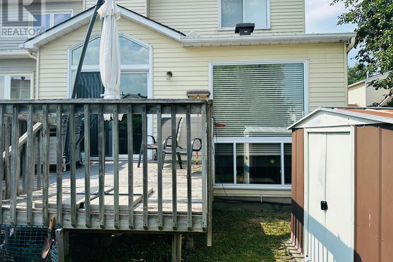 28558570/170-midsummer-terrace/queenswood-heights-south/ottawa/ontario/K1E3V6_28