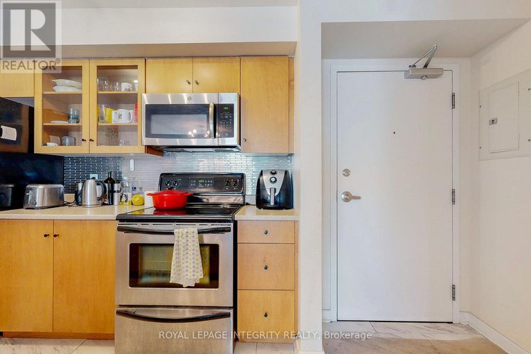 28669857/203-138-somerset-street-w/ottawa-centregolden-triangle/ottawa/ontario/K2P0A3_7