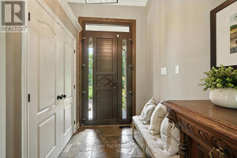 28617351/6893-sparkling-lake-way/greely/ottawa/ontario/K4P1R7_22