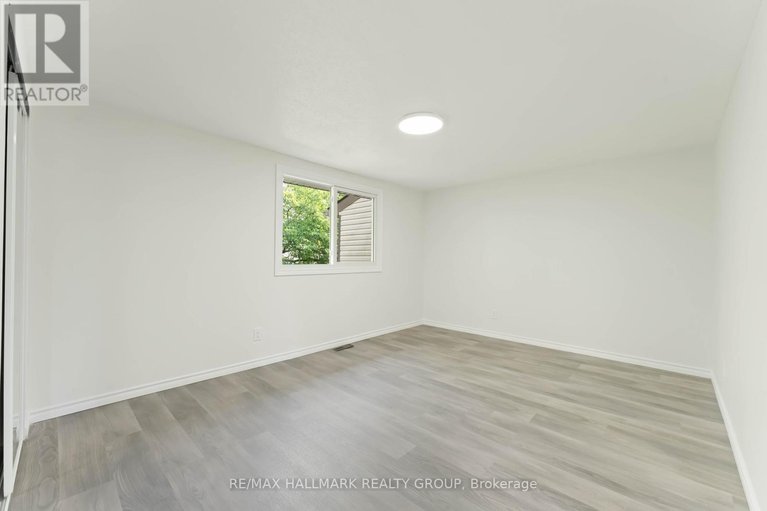 28732666/317-1441-palmerston-drive/carson-grove/ottawa/ontario/K1J8N9_15