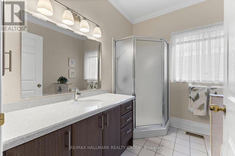 29210046/2202-nature-trail-crescent/orleans-village/ottawa/ontario/K1W1E6_25