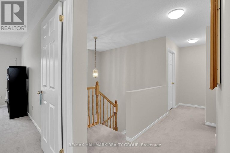 29537108/634-aquaview-drive/avalon-east/ottawa/ontario/K4A4W2_22