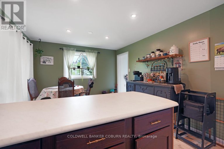 28605191/13191-riverside-drive/south-dundas-williamsburgh-twp/south-dundas/ontario/K0C1X0_13