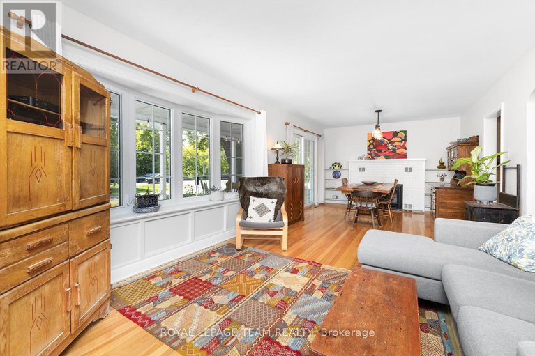 28819009/5515-millview-street/manotick-long-island-nicholls-island/ottawa/ontario/K4M1J3_6