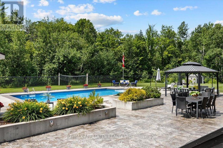 28632314/1610-linkland-court/cumberland-estates/ottawa/ontario/K4C0A5_46