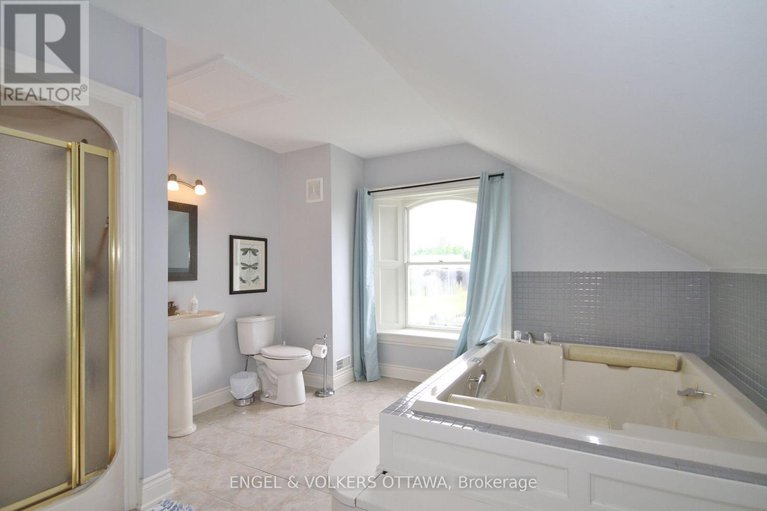 28478728/3000-roger-stevens-drive/rideau-twp-s-of-reg-rd-6-w-of-mccordick-rd/ottawa/ontario/K0A2T0_21
