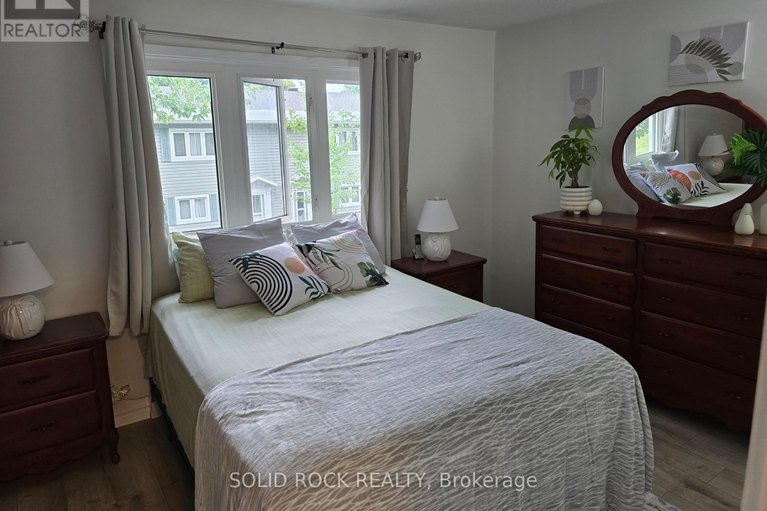 28510930/9-740-morin-street-n/castle-heights/ottawa/ontario/K1K3G9_27