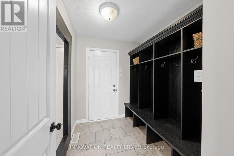 29672749/122-corndav-way/richmond/ottawa/ontario/K0A2Z0_13