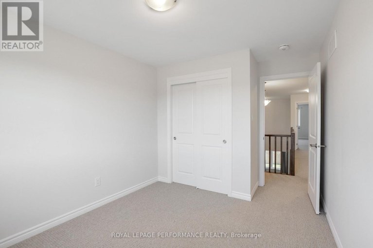 29022821/108-patchell-place/north-grenville-twp-kemptville-south/north-grenville/ontario/K0G1J0_29