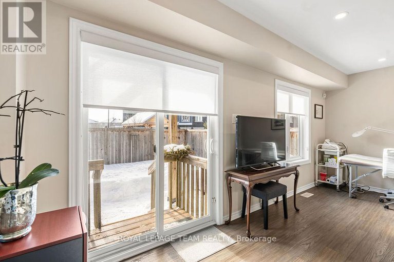 29379773/94-nutting-crescent/riverside-southgloucester-glen/ottawa/ontario/K4M0E2_11