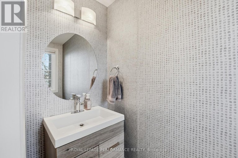 29441427/808-scala-avenue/avalon-east/ottawa/ontario/K4A4X2_18