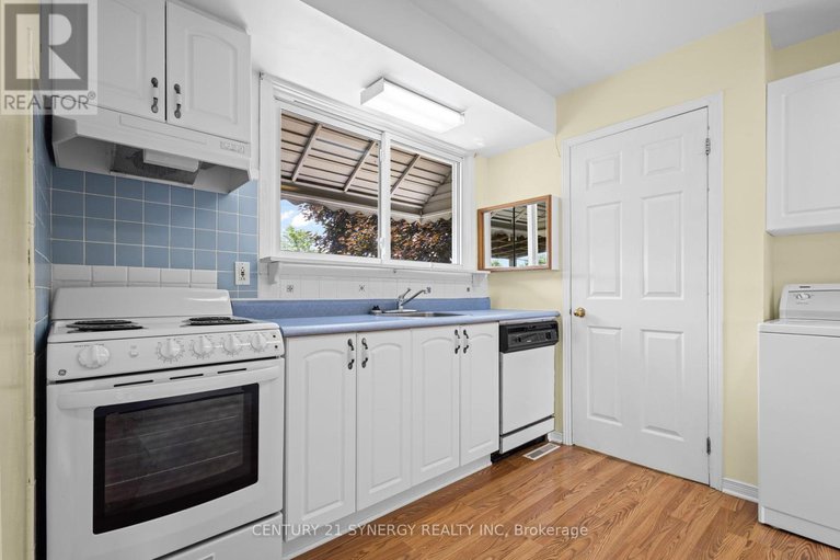 28631237/20-parkside-crescent/meadowlandscrestview/ottawa/ontario/K2G3B5_15