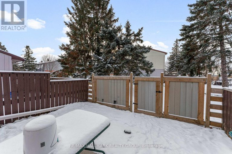 29181366/1314-cedarcroft-crescent/pineview/ottawa/ontario/K1B5C7_24