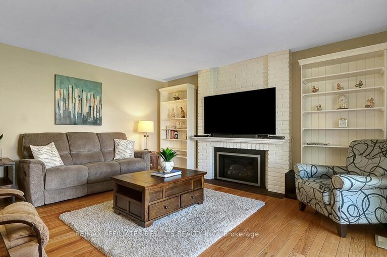 29657877/13-redfox-place/bridlewood/ottawa/ontario/K2M1C8_16