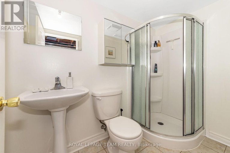 28251977/b-909-elmsmere-road/beacon-hill-south/ottawa/ontario/K1J8G4_26