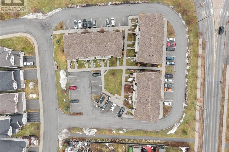 29463572/232-shanly-private/stonebridge/ottawa/ontario/K2J5X6_33