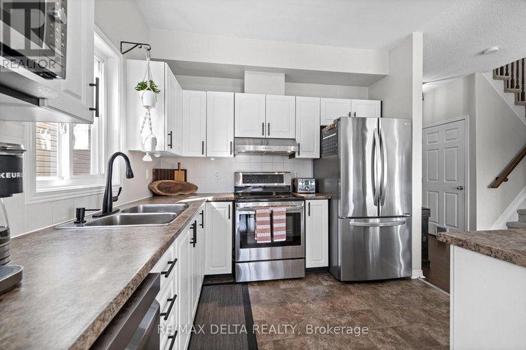 29662213/221-mercury-street/clarencerockland-twp/clarence-rockland/ontario/K4K0E8_16