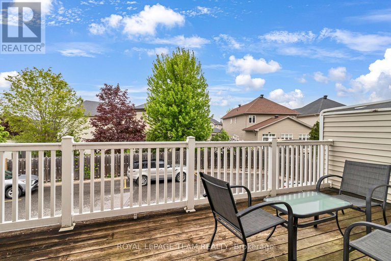 28548411/b-96-stonehaven-drive/bridlewood/ottawa/ontario/K2M0C4_19