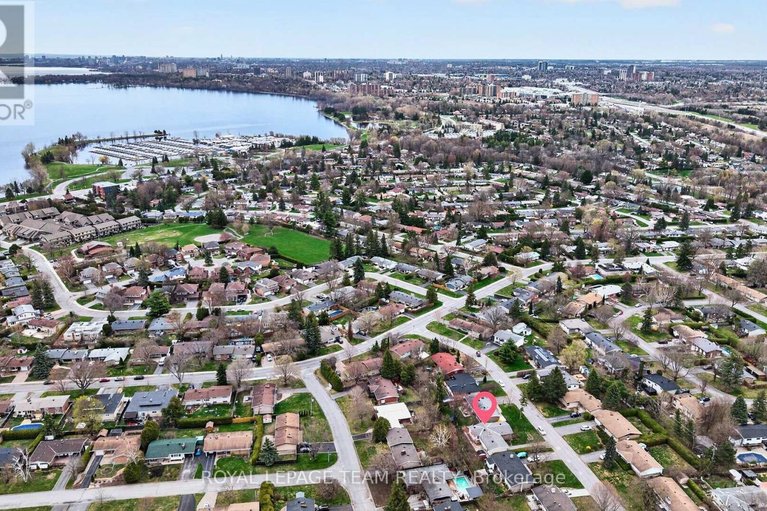 29690358/10-cleadon-drive/crystal-beach/ottawa/ontario/K2H5P3_4